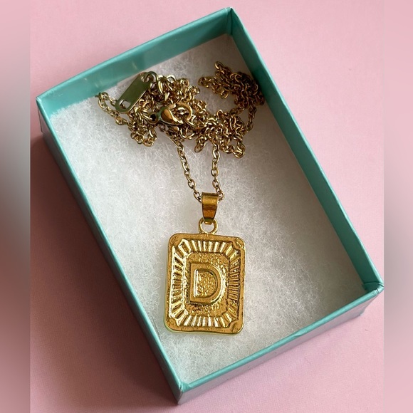 Sold!  Won’t let me delete it!! - Picture 4 of 7